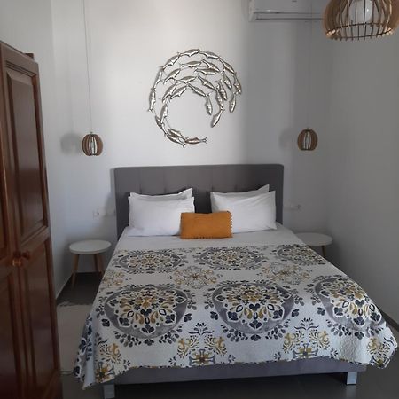 Studios Flora In Naoussa Paros Eksteriør billede