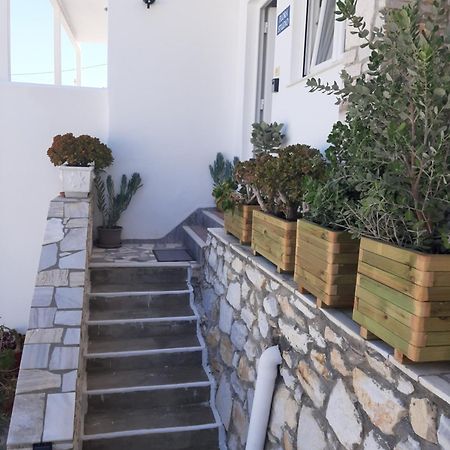 Studios Flora In Naoussa Paros Eksteriør billede
