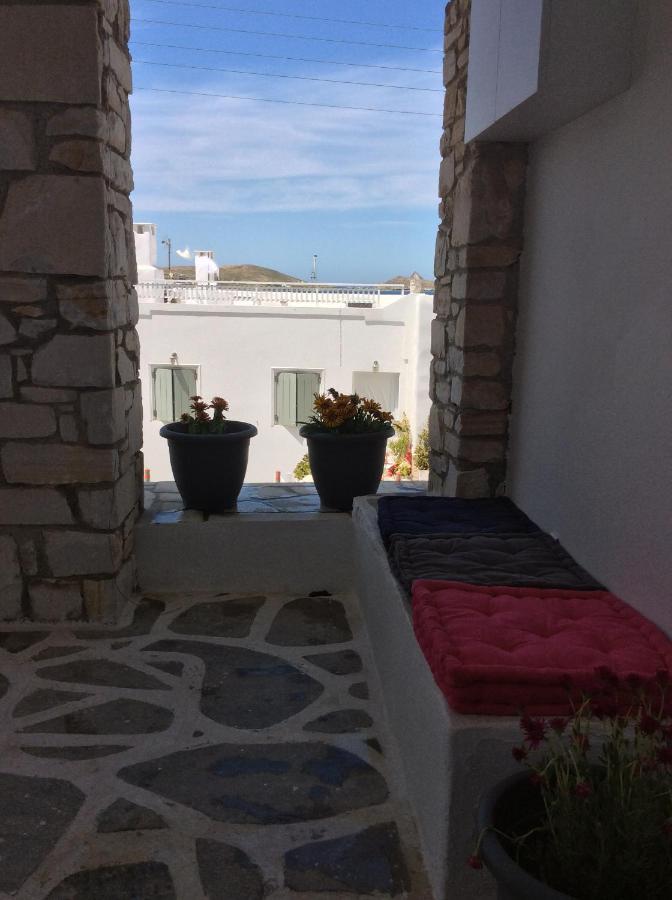Studios Flora In Naoussa Paros Eksteriør billede