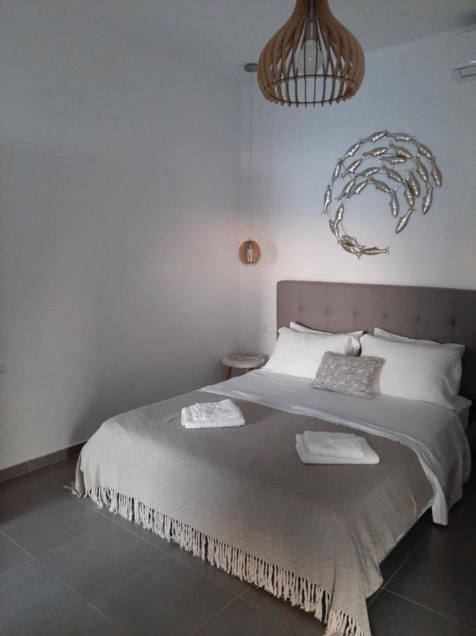 Studios Flora In Naoussa Paros Eksteriør billede